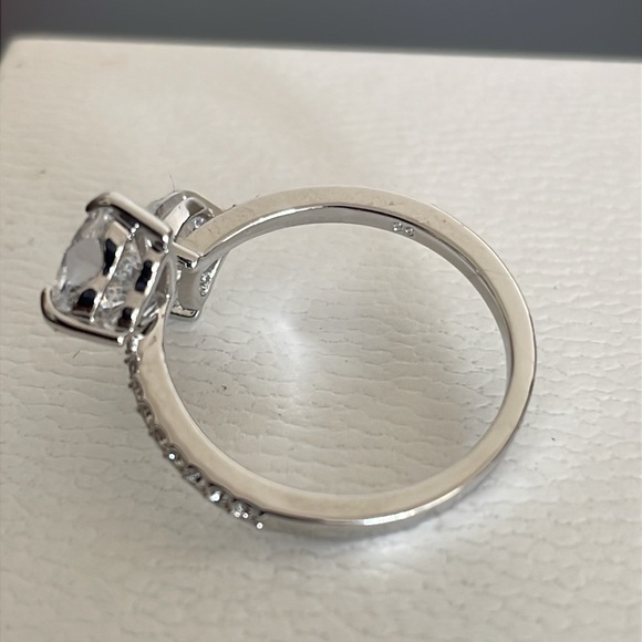 Swarovski Mesmera Open Heart Ring - Picture 4 of 7